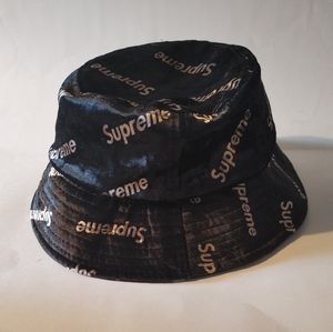 Supreme velvet bucket hat
